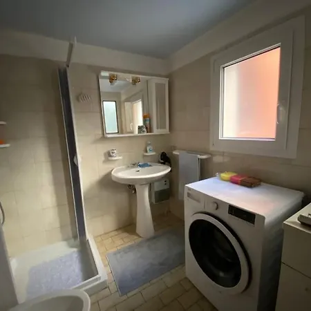 Ca Lina Spacious With Parking Space Lecco