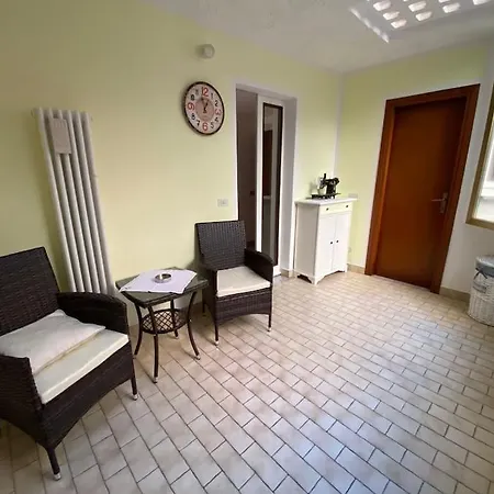 Holiday home Ca Lina Spacious With Parking Space Lecco